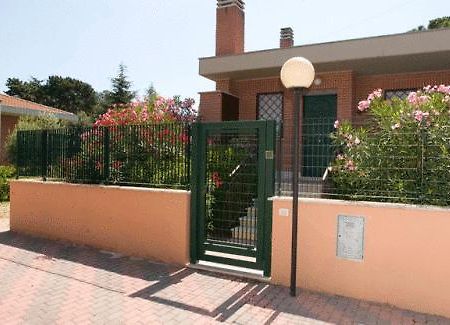 Residence Silva Casal Palocco Exterior foto